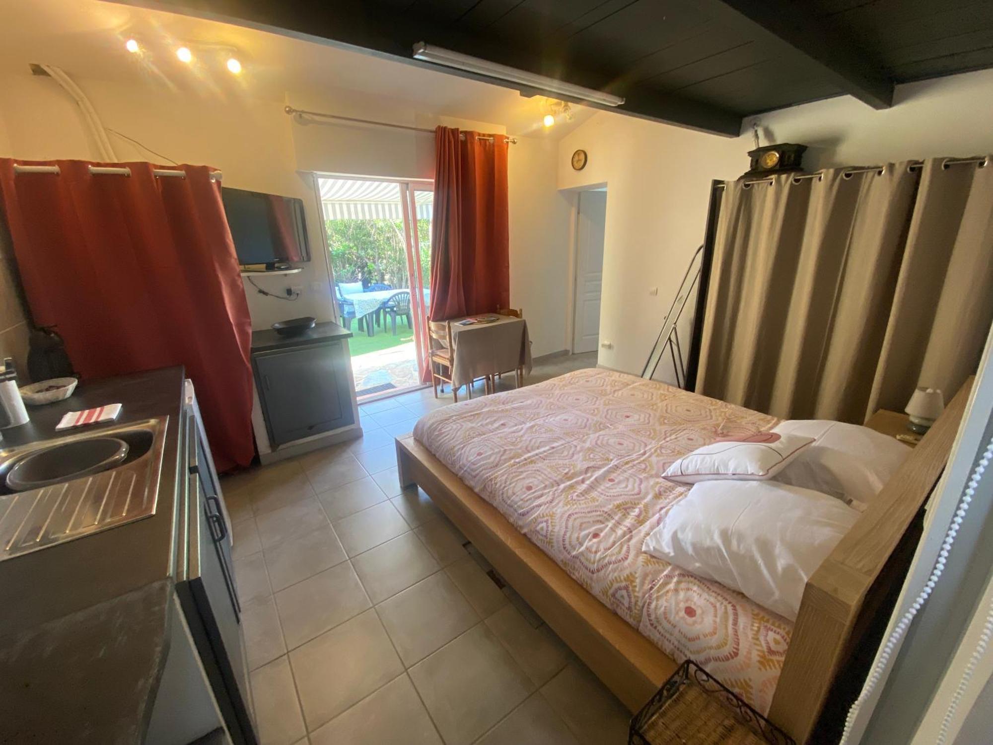 Proche Ajaccio Maisonnette Independante 4 Personnes Au Calme Alata ภายนอก รูปภาพ
